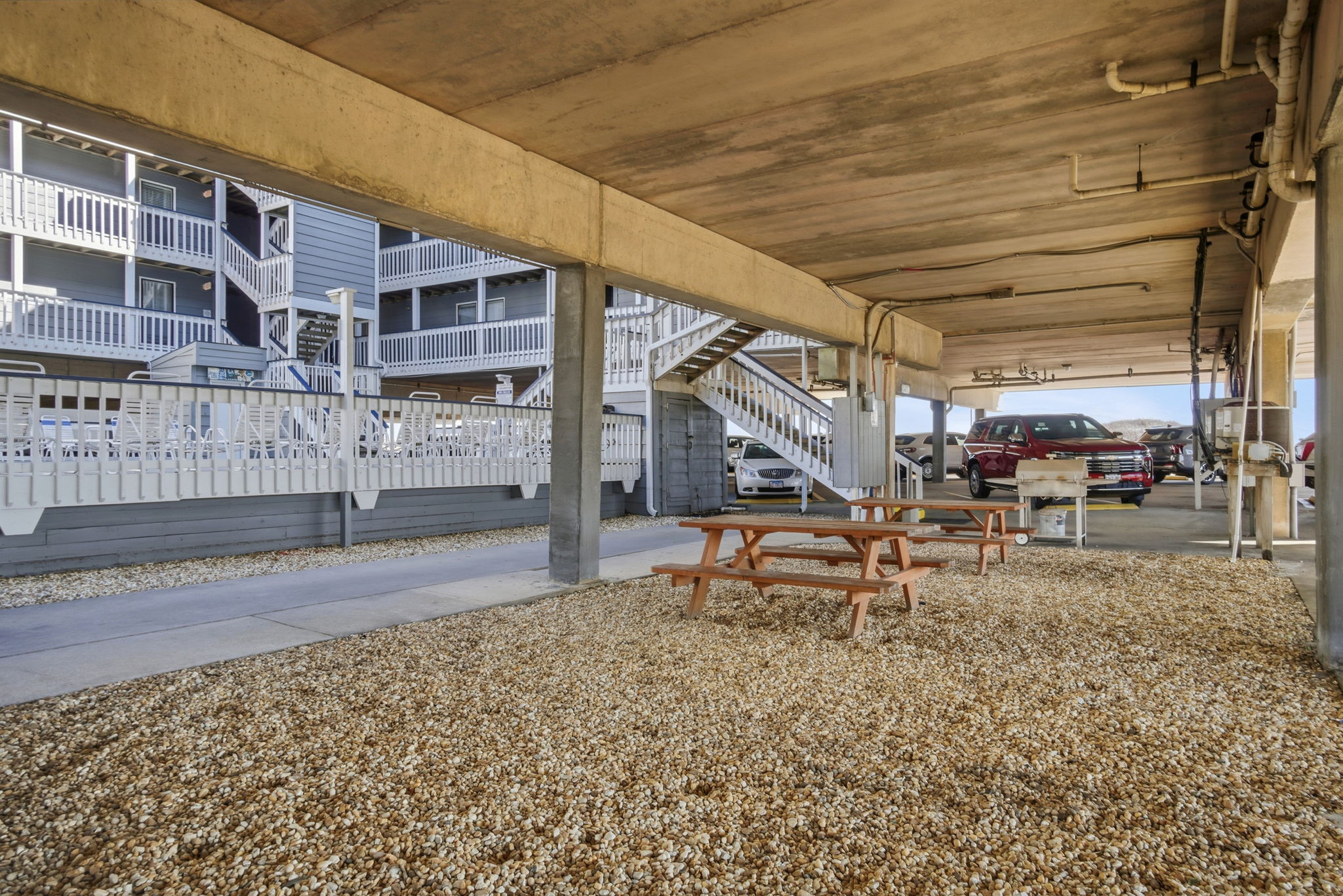 Regatta Condominiums Grill Area